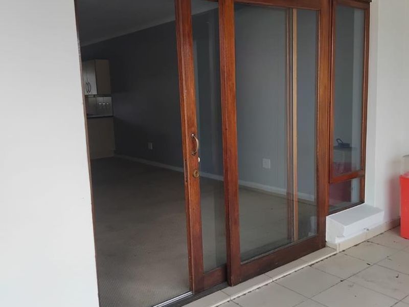 2 Bedroom Apartment To Rent in Vorna Valley - Photo 8