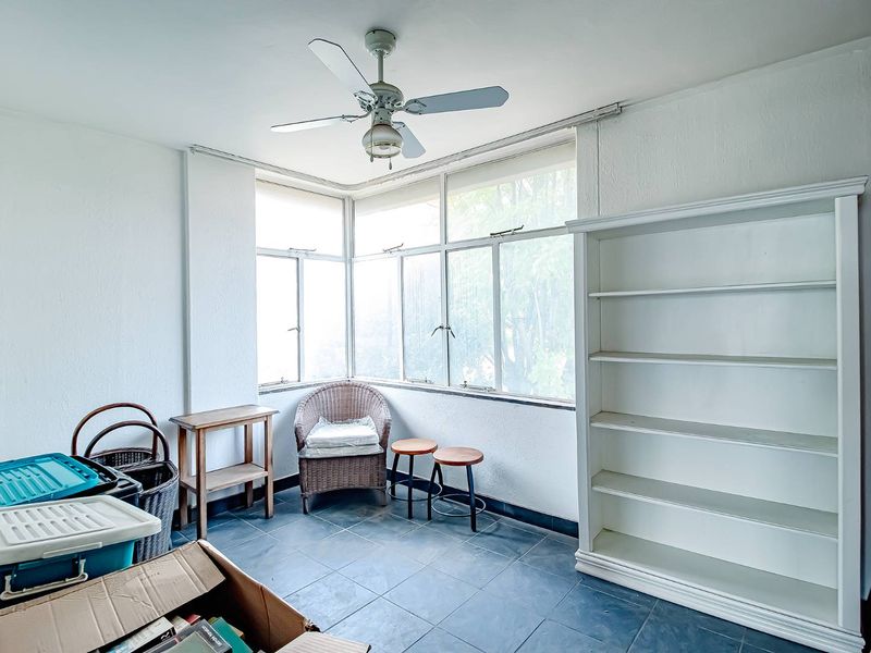 Beautiful Corner Unit - Photo 10