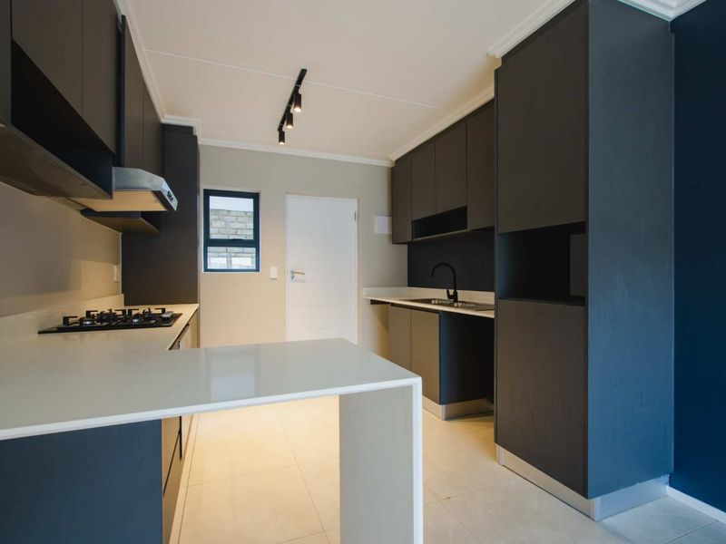 Move In, Live Smart - With Backup Water & Electricity! - Photo 3