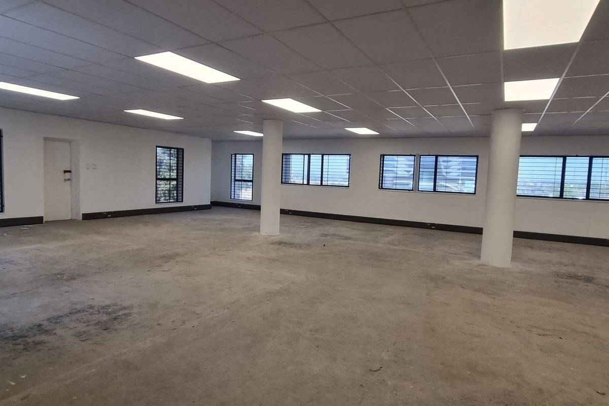 3 949m2 Waterfall Midrand Office Block To Let - Photo 5