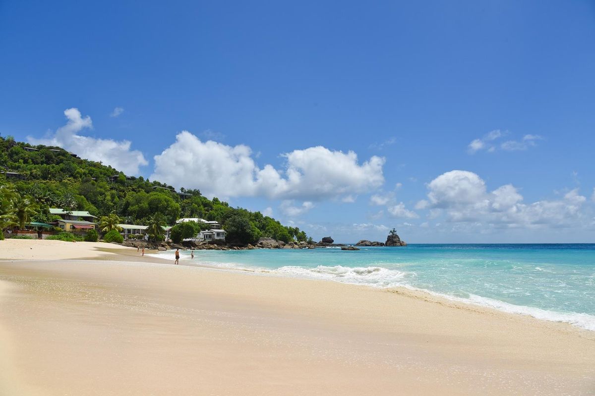 Prime residential/tourism development beachfront land - Photo 2