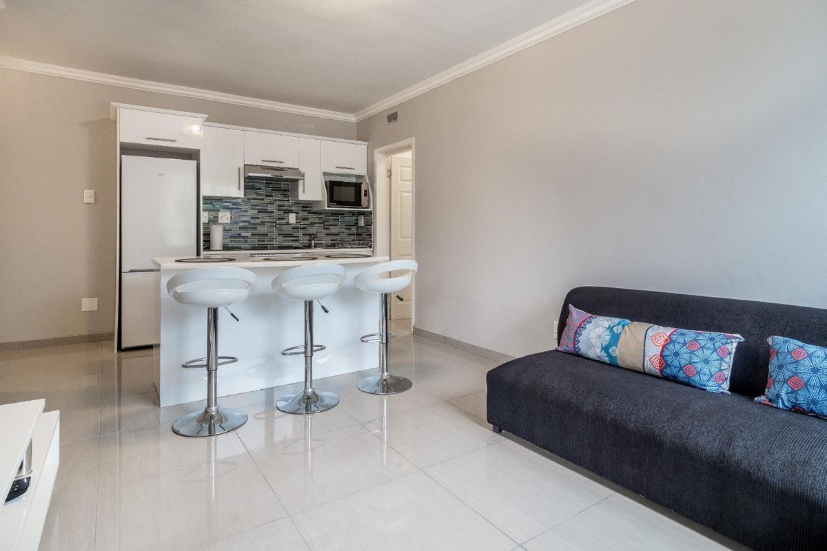 Fully Renovated 2-Bedroom, 2-Bathroom Apartment!! - Photo 2