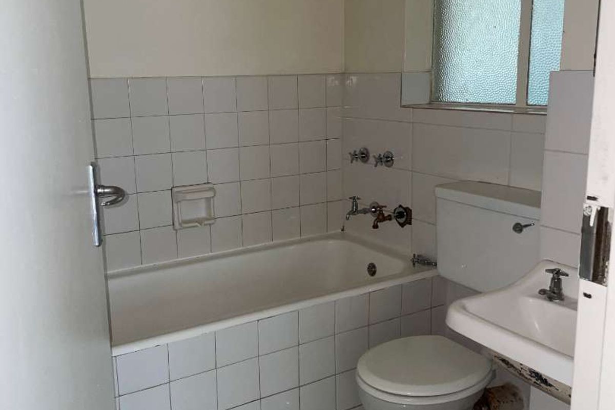0.5-Bedroom Flat to Let – Thabazimbi, Sunnyside - Photo 4