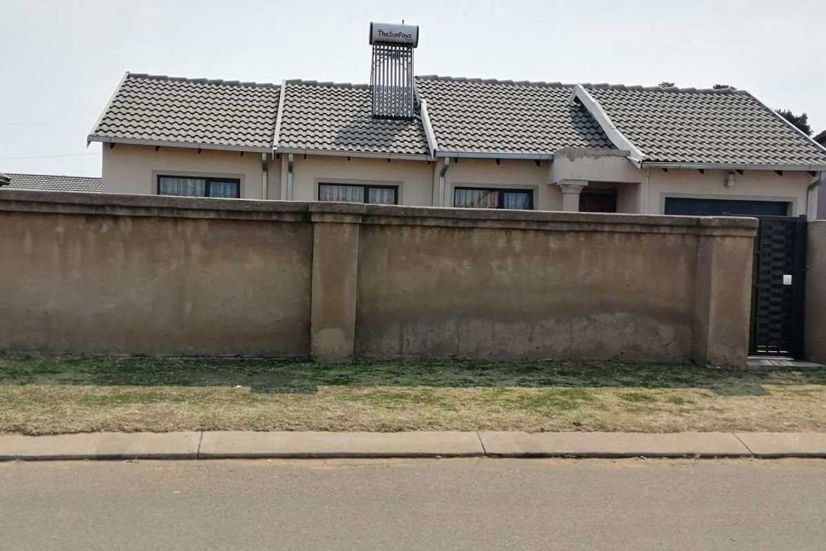 3 Bedrooms house to rent in Kwa-Thema ext 2 - Photo 2