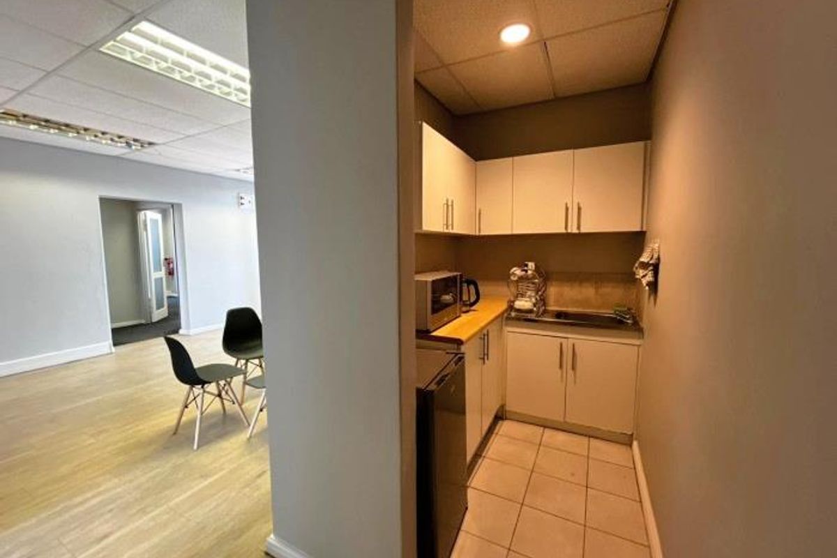 First Floor Office in Millennium Business Park - Photo 4