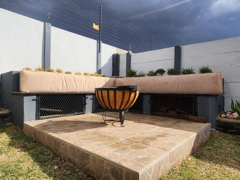 House to Rent in Milano Estate - Photo 4