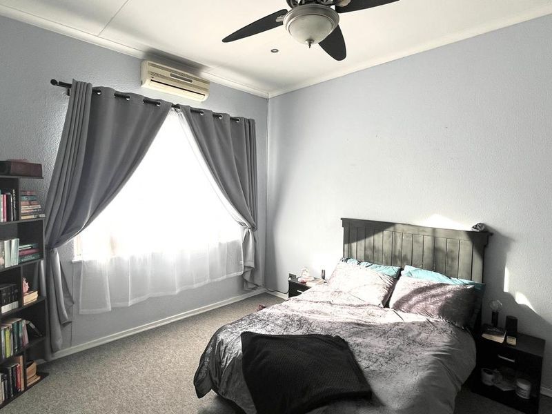 Double Storey Delight! Modern Townhouse + Pet-Friendly!! - Photo 9