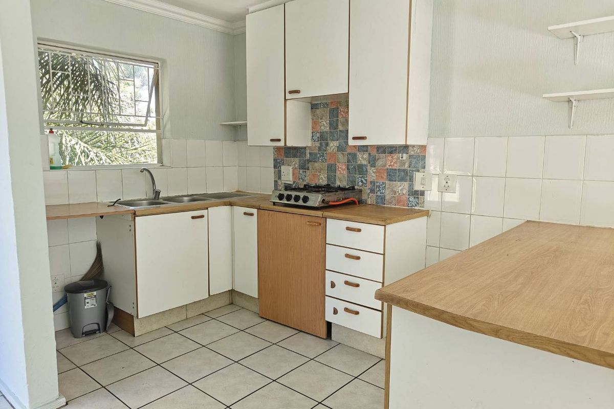 2 Bedroom Apartment for Sale in Vorna Valley - Midrand. - Photo 3