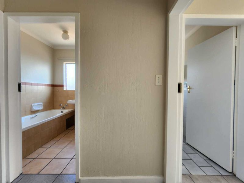3 Bedroom Apartment To Rent – Villa Carmen, Moregloed, Pretoria - Photo 8