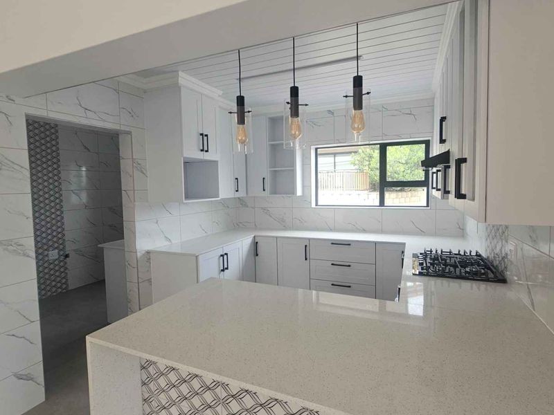 Modern Coastal Masterpiece with Breathtaking Views and Dual Entertainment Areas - Photo 10