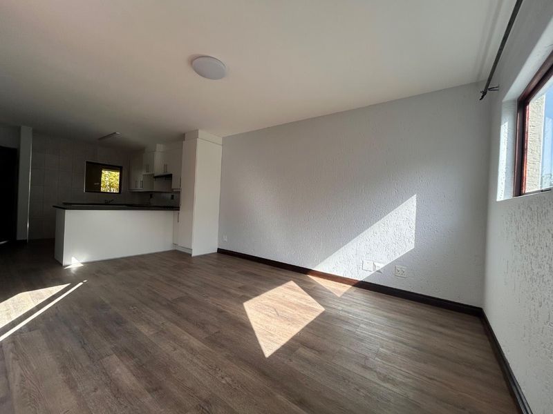 Beautifully Renovated 1-Bedroom Sectional Title Unit for Sale – New Market Park, Alberton - Photo 5