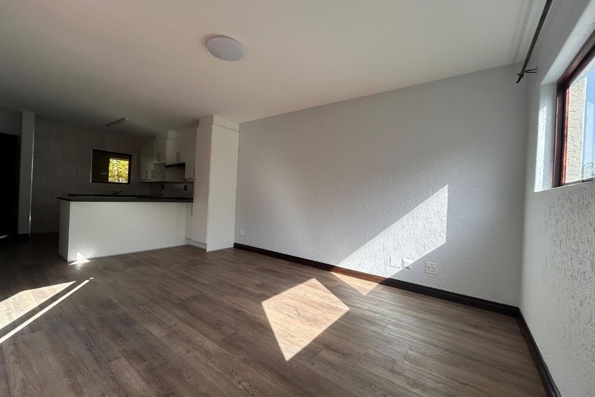 Beautifully Renovated 1-Bedroom Sectional Title Unit for Sale – New Market Park, Alberton - Photo 5