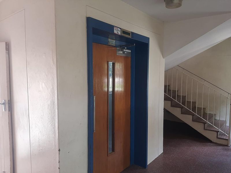 Sunnyside Gem: Ideal Home or Lucrative Investment! - Photo 9