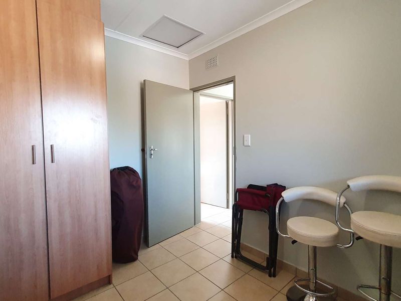 Affordable 2-Bedroom Apartment in Route 82 Village 3 – Convenience at Your Doorstep - Photo 8