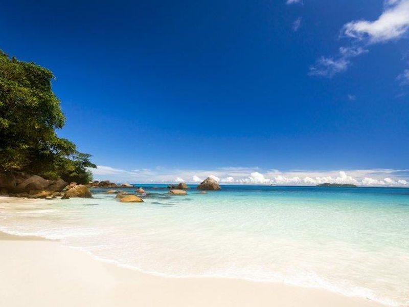 APPROVED RESIDENTIAL DEVELOPMENT OPPORTUNITY PRASLIN - Photo 9