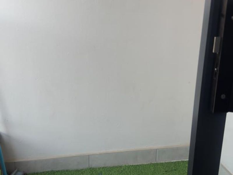 Upstairs Trendy 1 Bedroom Apartment in Munyaka - Photo 7