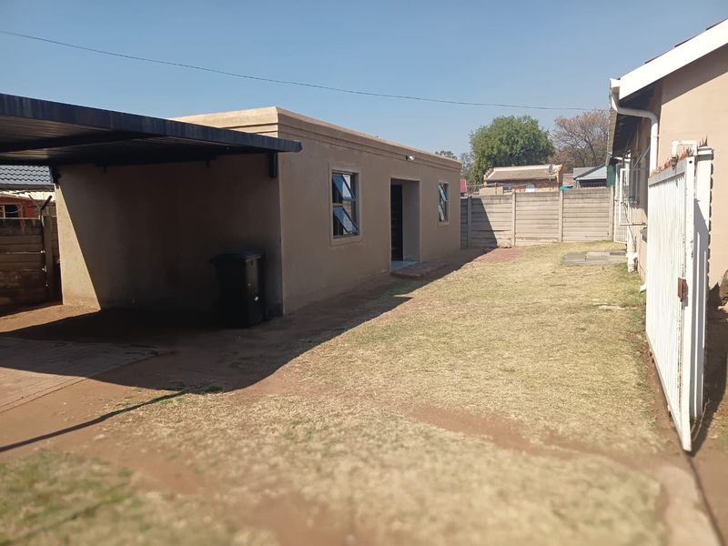 Spacious Home to own - Photo 6