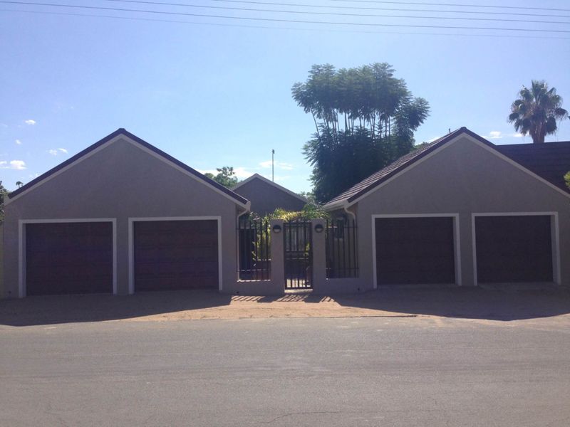 Modern Family Home Okahandja - Photo 2
