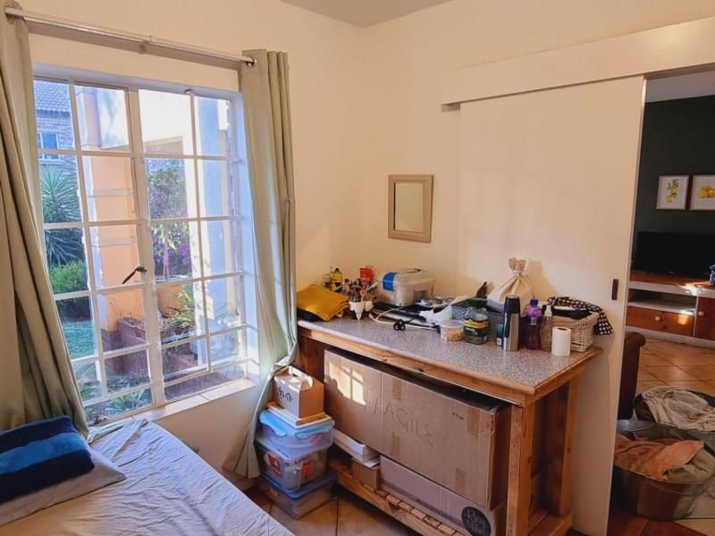 For Rent: Prime Location 2-Bedroom Townhouse - Photo 10