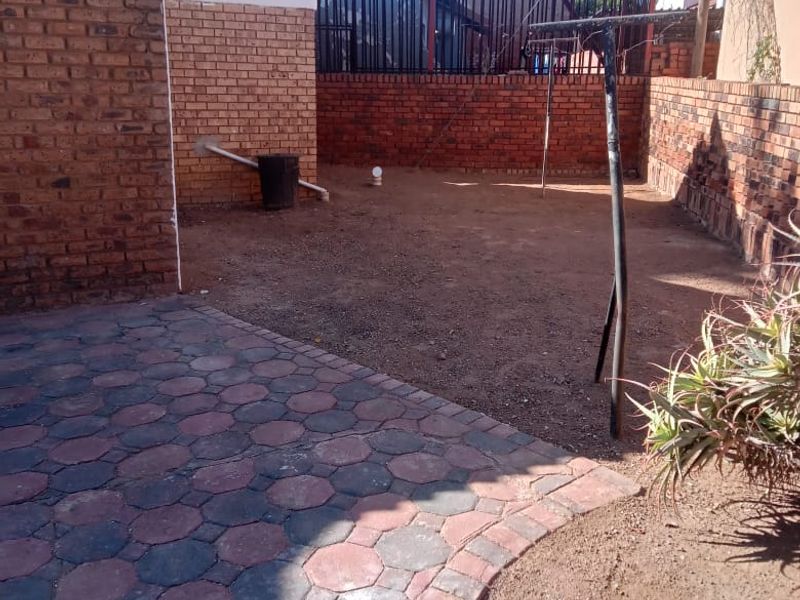 3 bedrooms house for sale in Winterveld - Photo 5