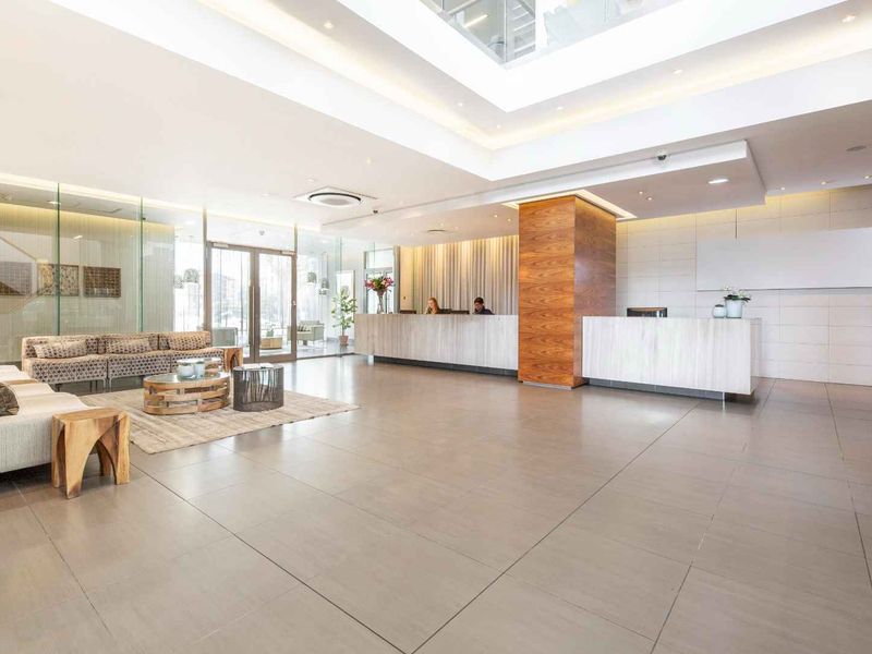 Professional office space in Spaces Century City on fully flexible terms - Photo 4