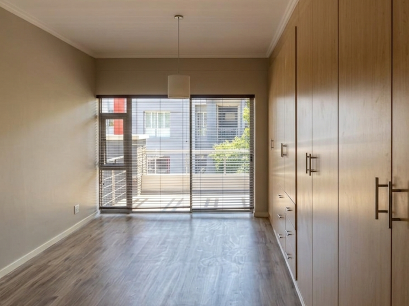 Magnificent 2 bedroom 2 bathroom apartment in Rivonia - Photo 10