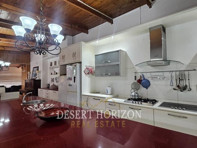 Erongo , Henties Bay | Air BNB Sea Front House For Sale - Photo 4