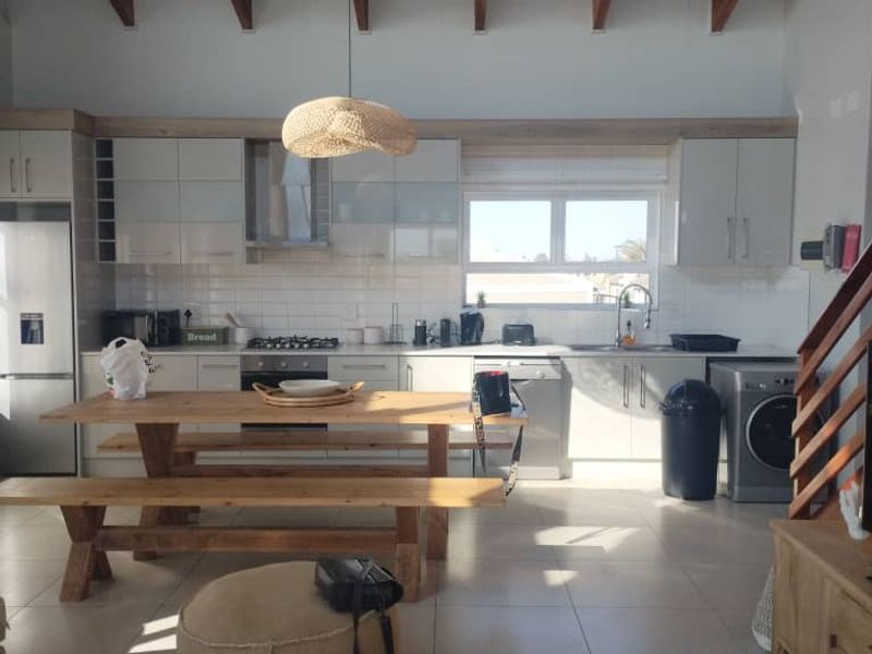 For Rent Furnished Penthouse Swakopmund - Photo 6