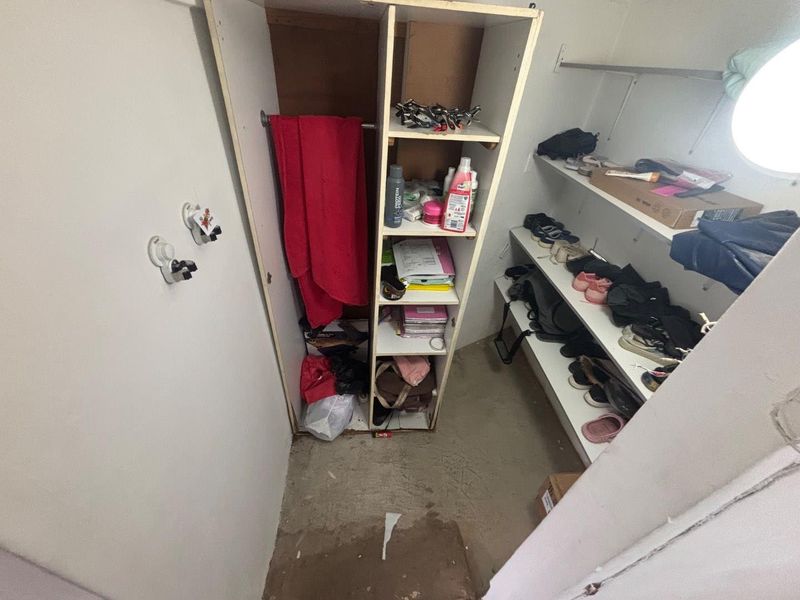 1 Bedroom Apartment to Rent in Hatton Estates - Photo 8