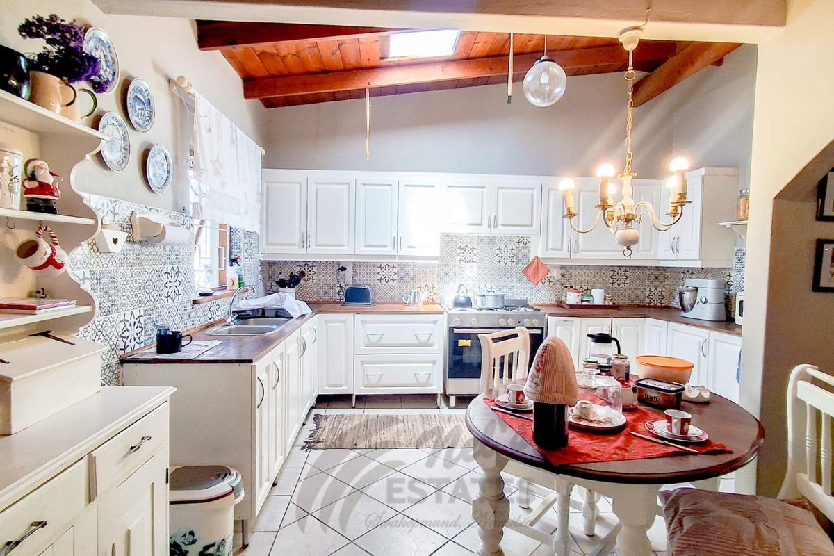 Versatile Home For Sale in Vineta, Swakopmund - Photo 4