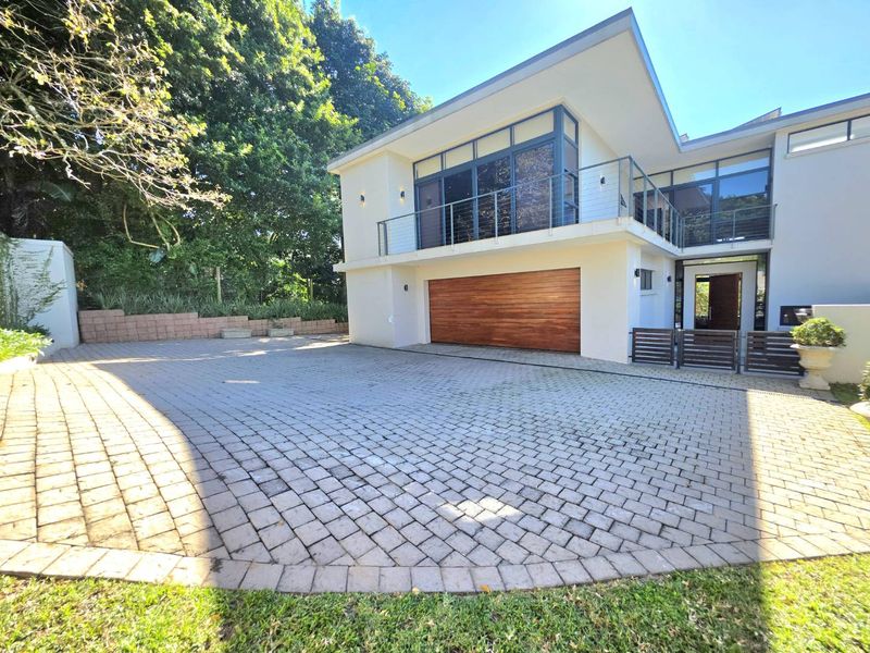 Luxury Statement Home for Sale in Central Kloof – Upper Highway - Photo 7