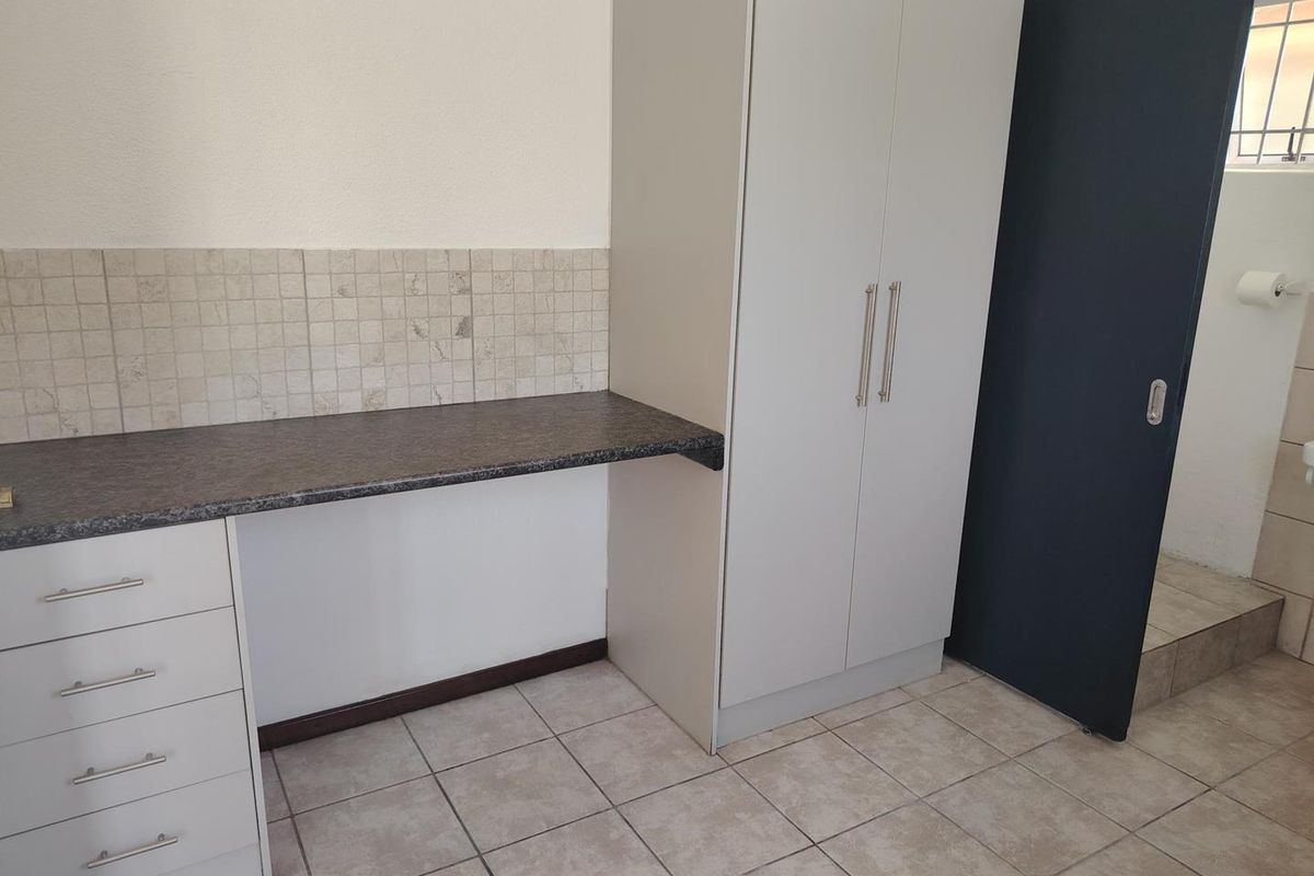 One bedroom garden cottage in Parow North - Photo 2