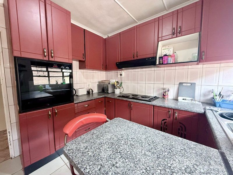 3 bedroom house for sale in vryheid - Photo 5