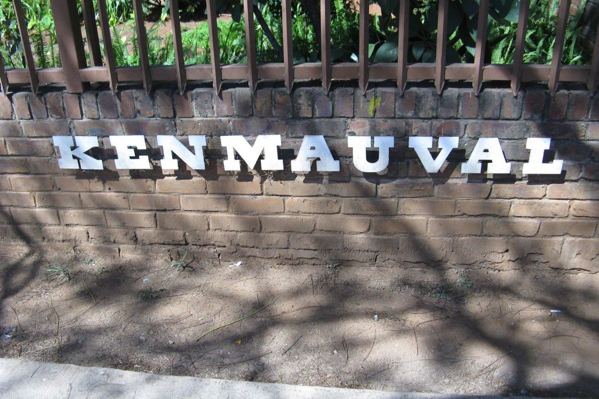 A BACHELOR FLAT TO RENT IN ARCADIA - Photo 2