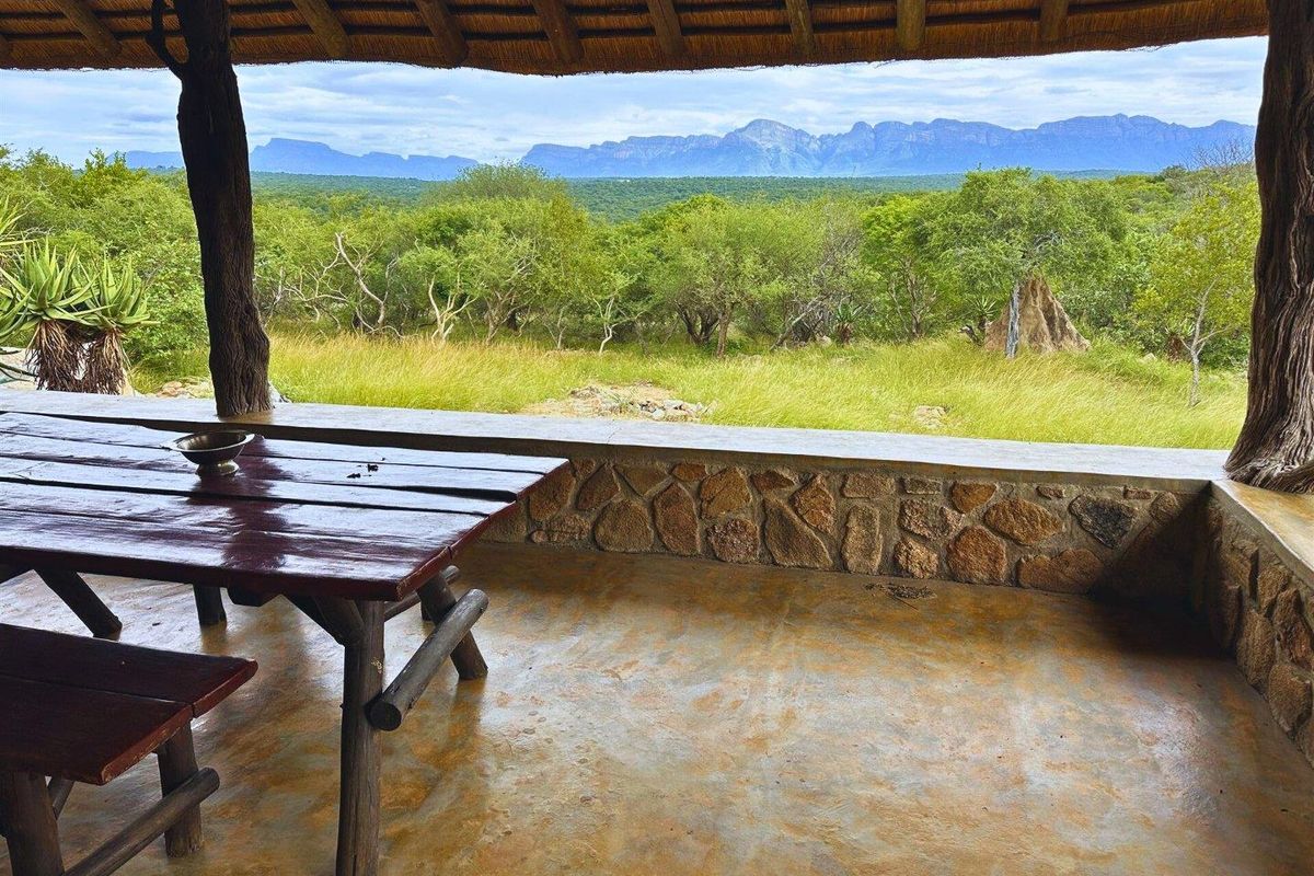 Bushveld Stone Cottage with Spectacular Escarpment Views - Photo 3