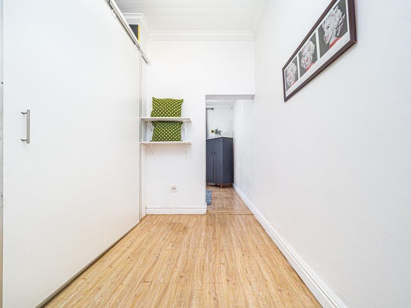 Charming Victorian 2 bed cottage in Observatory - Photo 4