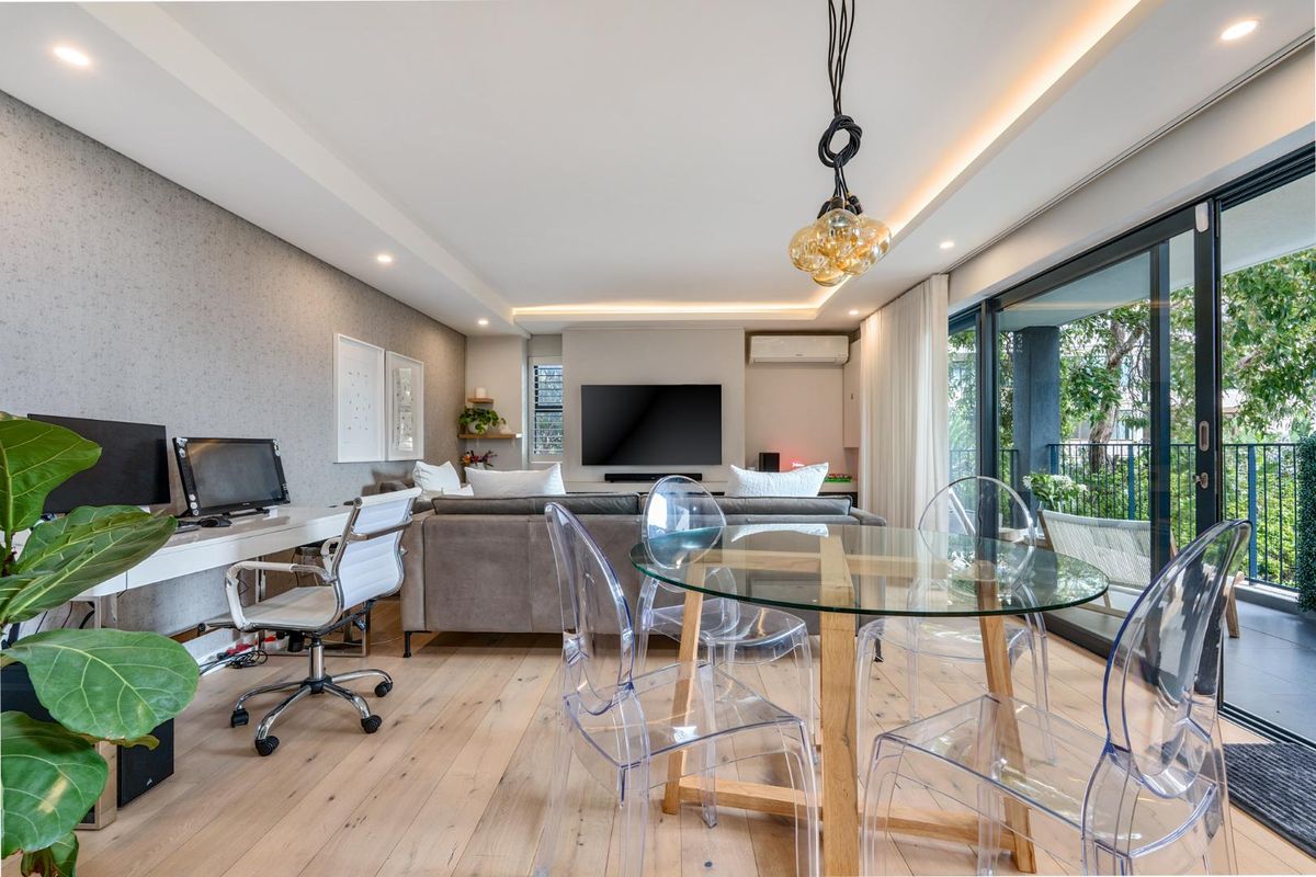 North facing duplex, your new home or Airbnb winner - Photo 5