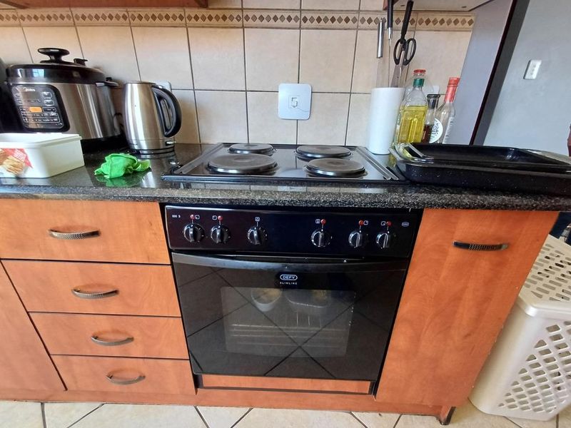 Family Home in 24 Hour Guarded Security Complex - Photo 9