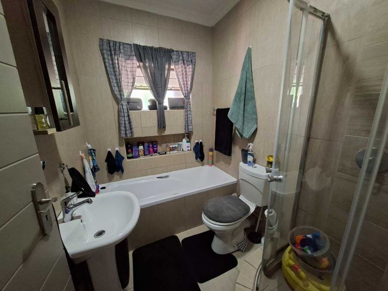 2 Bedroom Apartment For Sale - Photo 10