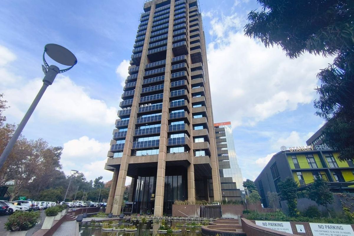 417.5m2 Office Space To Let in Braamfontein - Photo 2