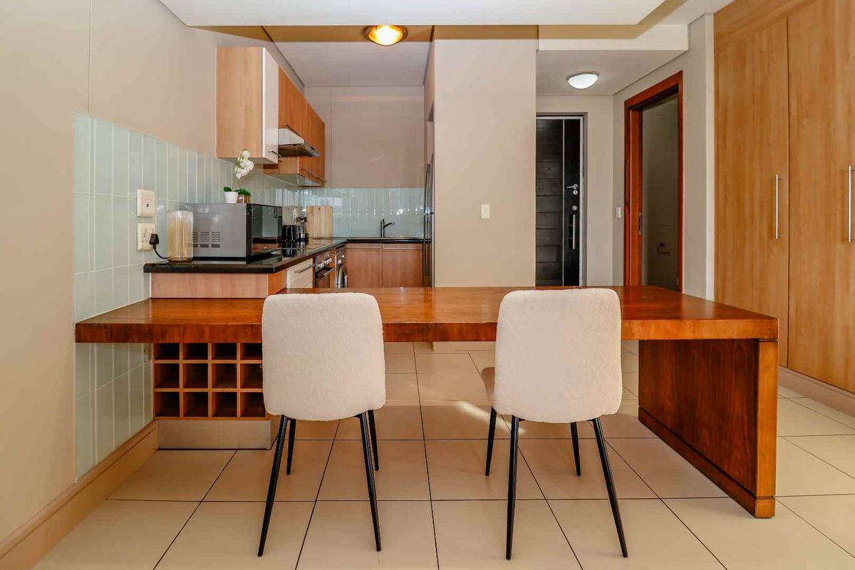 Upmarket Apartment Fully Furnished and Equipped! - Photo 5