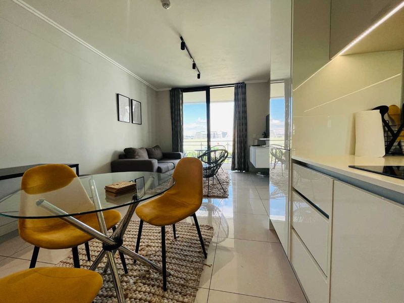 Luxury one bedroom apartment for sale at Ellipse Waterfall - Photo 5