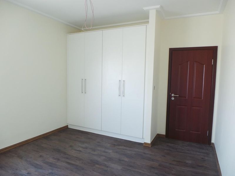 Flat Complex offering 6 Duplex 4 bedroom Town Houses good neighbourhood - Photo 8