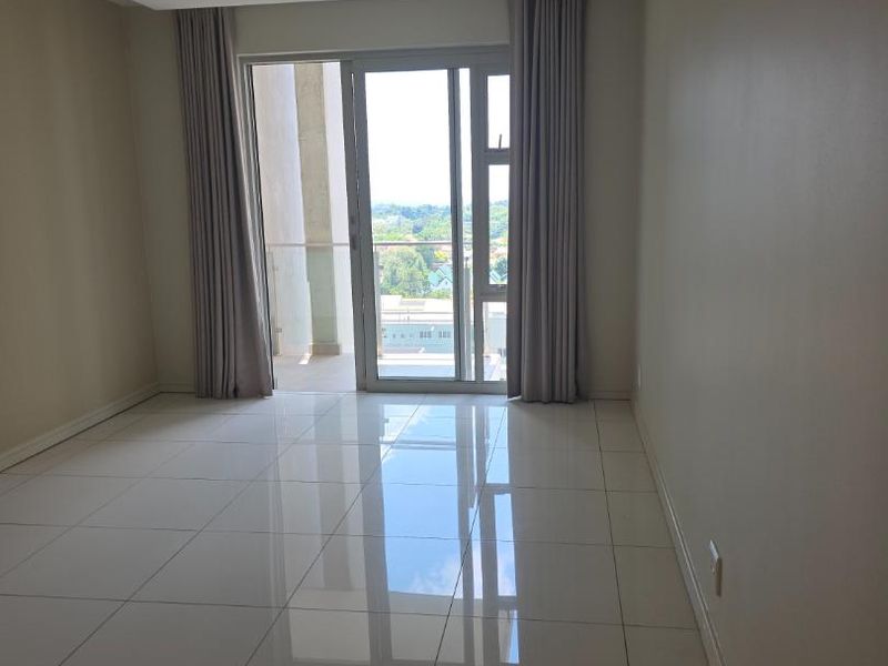 FABULOUS ULTRA MODERN 2 BED APARTMENT IN ROSEBANK - Photo 3