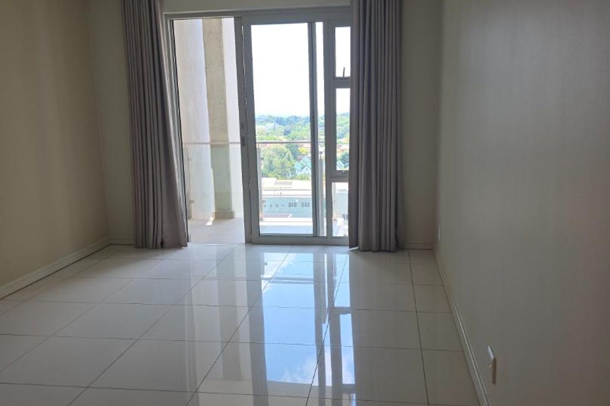 FABULOUS ULTRA MODERN 2 BED APARTMENT IN ROSEBANK - Photo 3