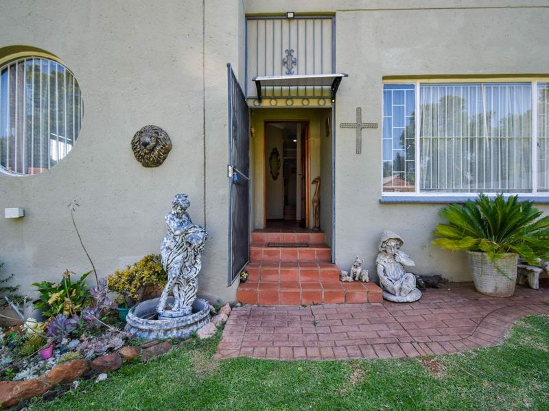 Cute as a button! - Photo 2