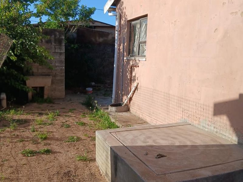 2-Bedroom House for Sale in Veeplaas - Photo 10