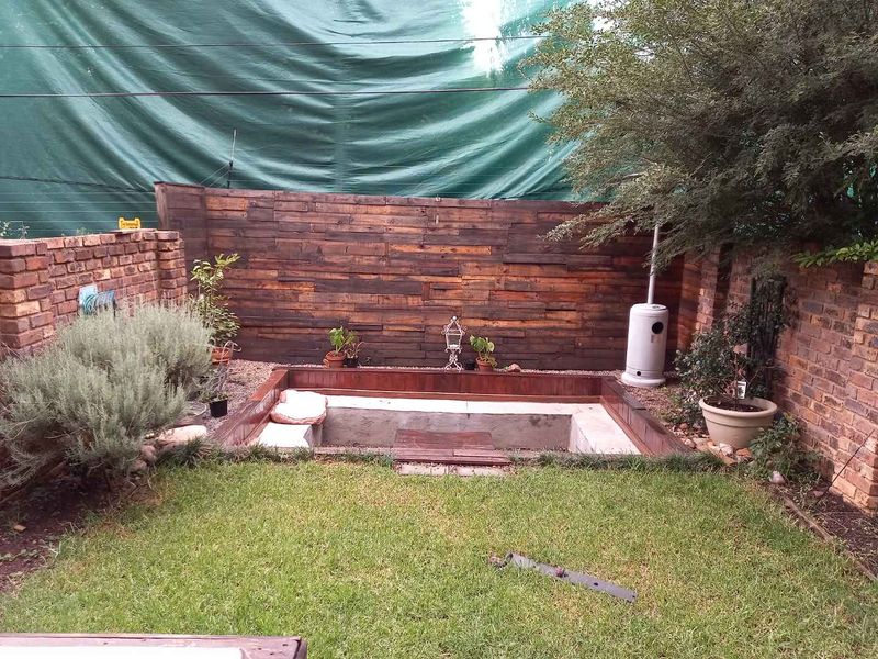 2 Bedroom 1 Bathroom unit in Cresta - Photo 7
