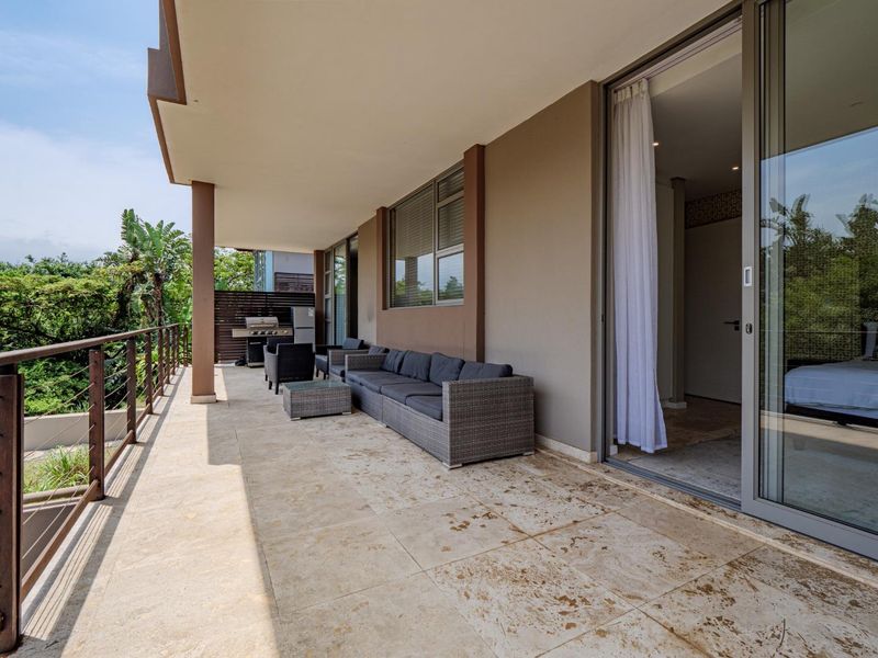 3 Bedroom Ground Floor Apartment - Photo 5