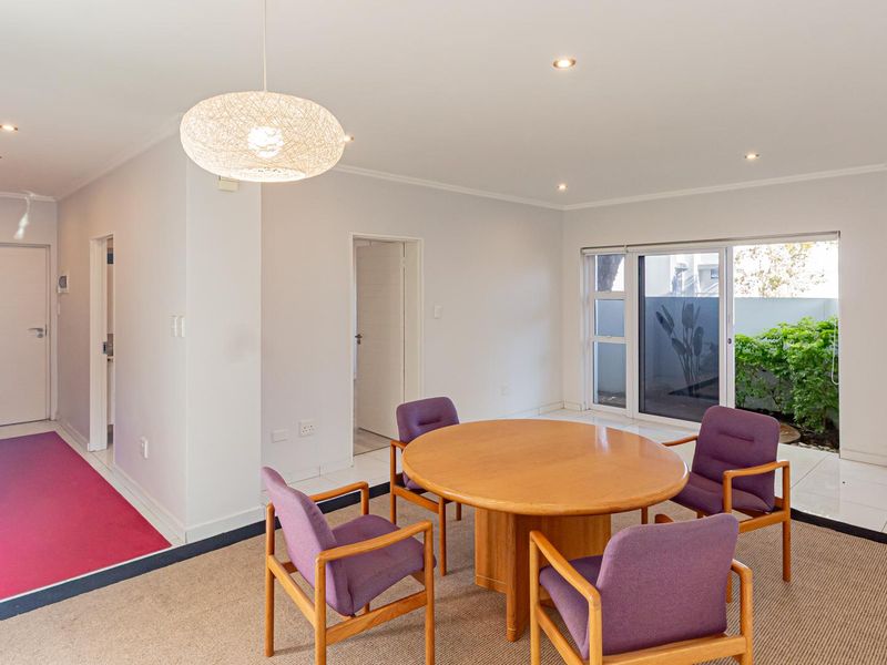 1 Bedroom Apartment for sale in Bryanston - Photo 5